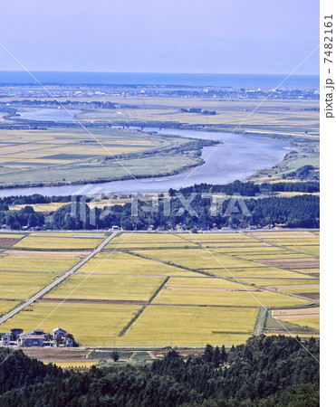 庄内平野と最上川 7482161