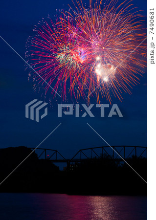 花火 7490681