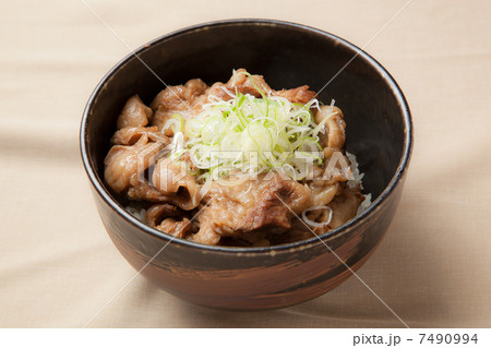 牛すじ丼 牛すじ丼 7490994