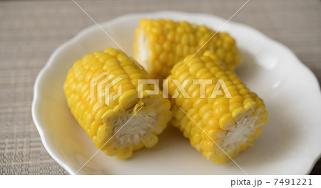 とうもろこし 7491221