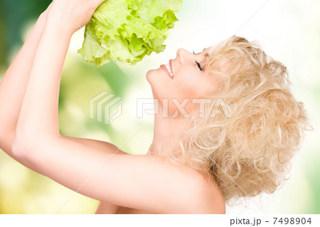 beautiful housewife with lettuce 7498904