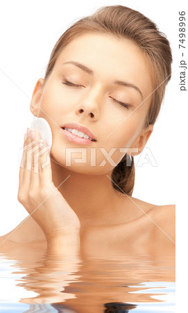 beautiful woman with cotton pad beautiful woman with cotton pad 7498996