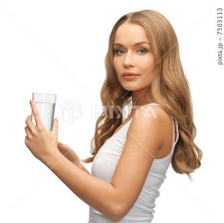 woman with glass of water 7503113