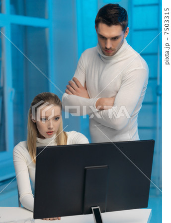man and woman in laboratory 7503315