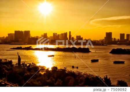 東京 お台場の夕日 東京 お台場の夕日 7509092