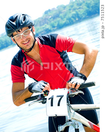 cyclist 7511523
