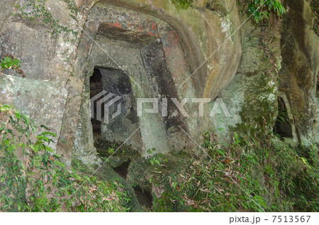 石貫ナギノ横穴群 7513567