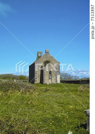 Church Church 7513897