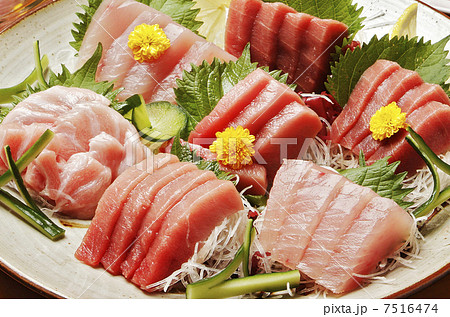 お刺身盛り合わせ 7516474
