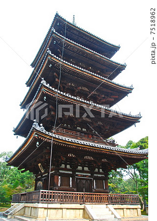 仁和寺の五重塔(京都市右京区御室/京都府) 仁和寺の五重塔(京都市右京区御室/京都府) 7518962