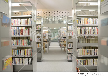 金沢海みらい図書館・館内【横】 7522268