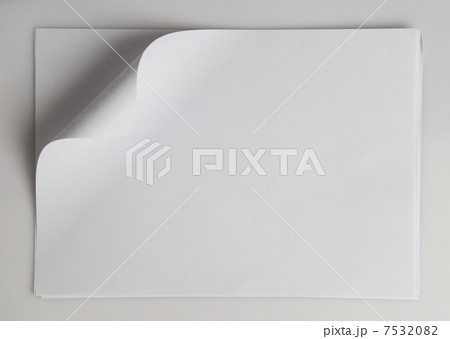 White page curl 7532082