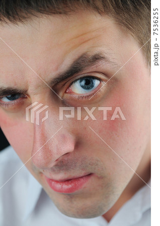 Face 7536255