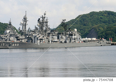 護衛艦ちくまの入港風景 7544708