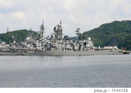 護衛艦ちくまの入港風景 護衛艦ちくまの入港風景 7544728