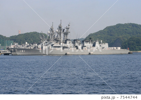 護衛艦むらさめの入港風景 7544744