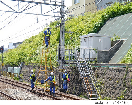 鉄道架線の保線作業の写真素材 [7548565] - PIXTA