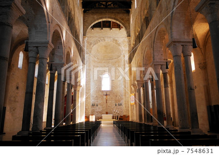 トラーニ Trani 大聖堂 Cattedrale 主祭壇 トラーニ Trani 大聖堂 Cattedrale 主祭壇 7548631