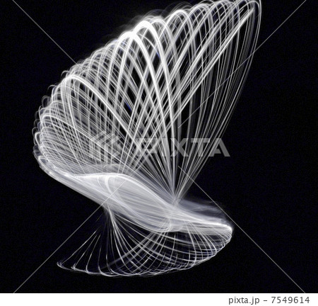 斜めに立ち上がった水を通した光跡 7549614