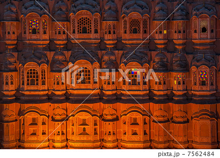 Hawa Mahal, Palace of winds, Jaipur, India Hawa Mahal, Palace of winds, Jaipur, India 7562484