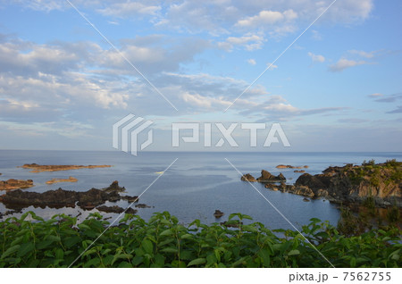 佐渡相川の海と空　新潟 7562755