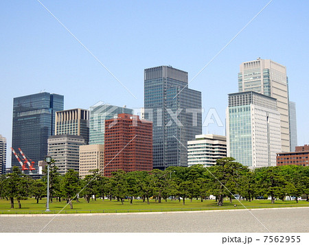 丸の内 オフィスビル街 7562955