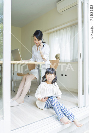 ワーキングマザー ワーキングマザー 7568182