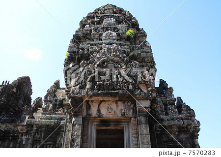 バンテアイ・サムレのレリーフ 7570283