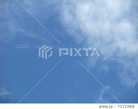 空と飛行機 7572068