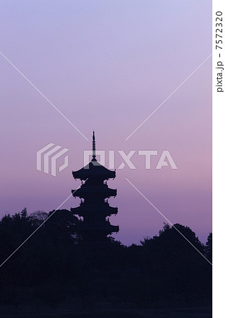 備中国分寺の朝 7572320