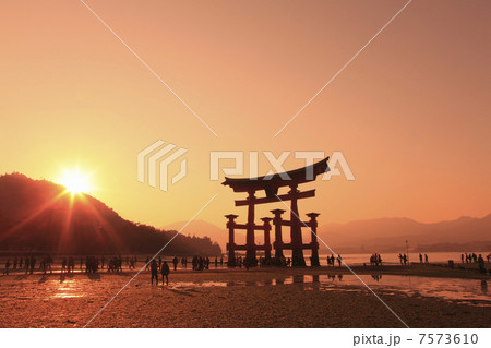 宮島の大鳥居 7573610