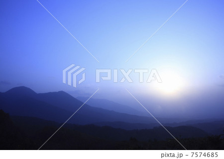 蒜山の日の出 7574685