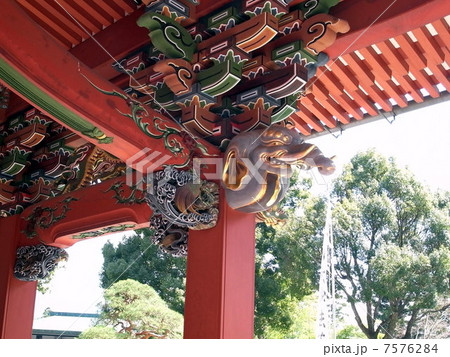 軒下の飾り彫刻 軒下の飾り彫刻 7576284