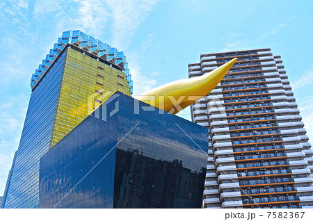 アサヒビールの「炎のオブジェ」（吾妻橋 東詰／東京都墨田区吾妻橋） 7582367