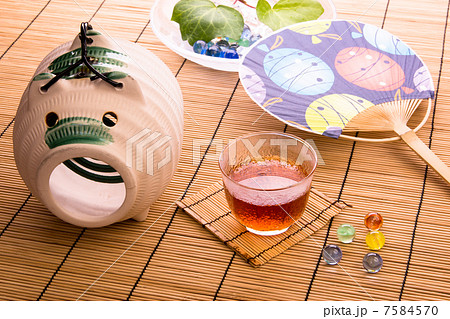 蚊遣り豚のある夏のイメージ 7584570