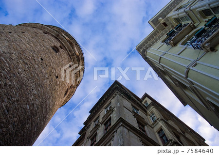 Galata Tower in Istanbul Galata Tower in Istanbul 7584640
