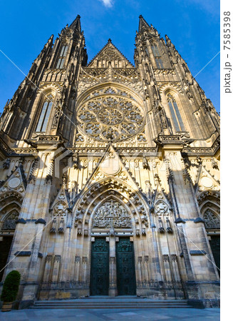 St. Vitus Cathedral , Prague, Czech Republic 7585398