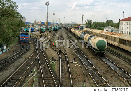 鉄道駅。 7586257
