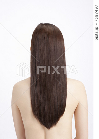 ストレートヘアーの女性 ストレートヘアーの女性 7587497