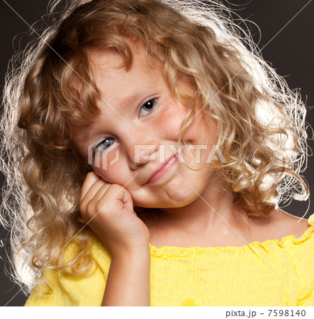 Smiling girl 7598140