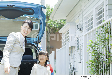 ワーキングマザー 7599665