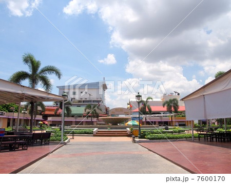 ラオス ビエンチャン ナンプー広場 ラオス ビエンチャン ナンプー広場 7600170