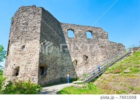 Ancient fortress ruins Ancient fortress ruins 7601008