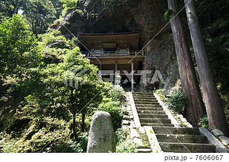 国の重要文化財 不動院岩屋堂 鳥取県八頭郡若桜町 国の重要文化財 不動院岩屋堂 鳥取県八頭郡若桜町 7606067