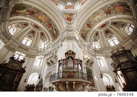 ザルツブルク大聖堂パイプオルガンの写真素材