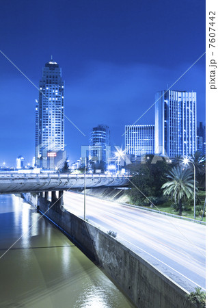 Tel Aviv at Night 7607442