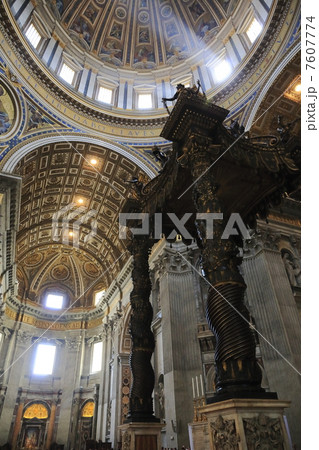 サンピエトロ大聖堂 内部 サンピエトロ大聖堂 内部 7607774