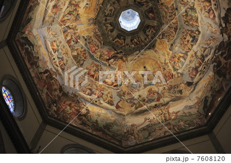 サンタ・マリア・デル・フィオーレ大聖堂　クーポラ内の天蓋壁画　 7608120