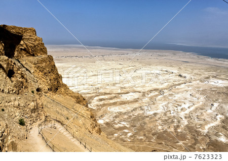 世界遺産マサダ要塞と死海 7623323