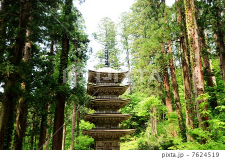 出羽神社 五重塔 出羽神社 五重塔 7624519